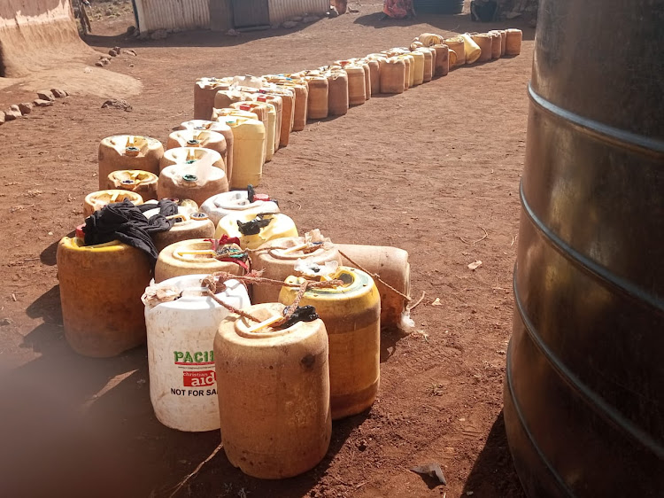 Goro Rukesa residents lineup their jerrican to receive water supply