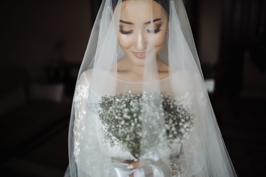 Fotografo di matrimoni Adilet Topchubaev (atop). Foto del 1 aprile 2020