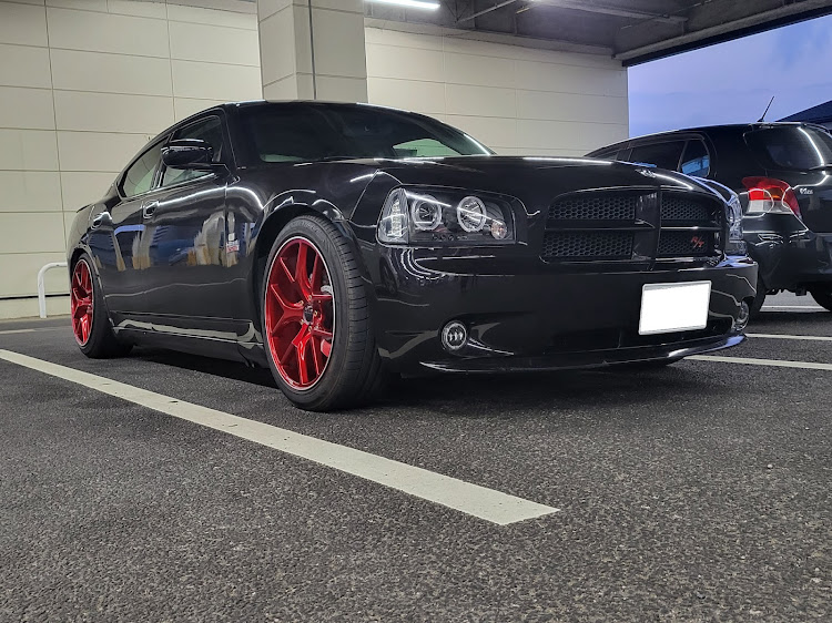 チャージャーのアメ車・ダッジ・4月もよろしくお願い致します🌸に関するカスタム事例の投稿画像2枚目