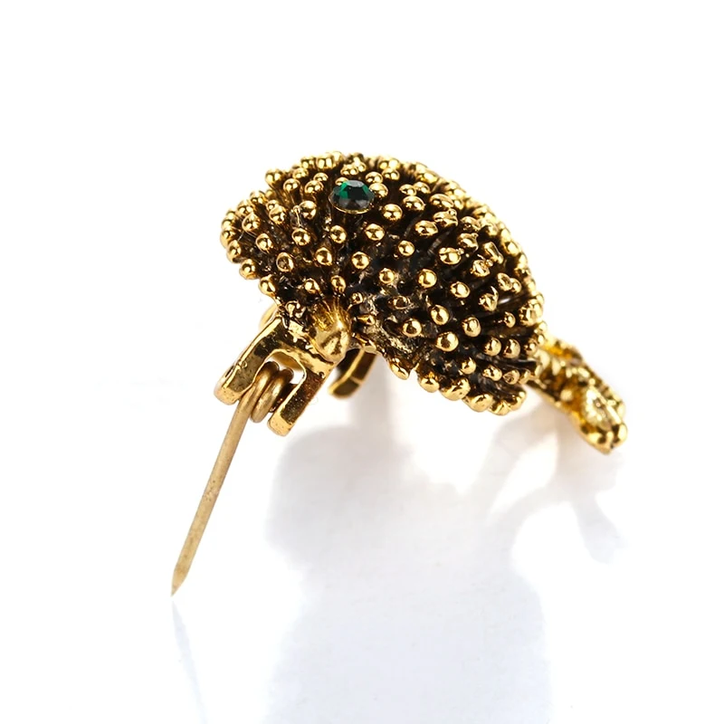 Broche de pássaro retrô de moda europeia e americana, um acessório vintage elegante que adiciona um toque único e sofisticado ao seu visual.