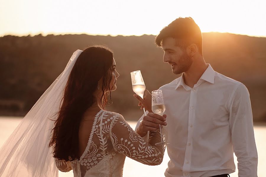 Fotógrafo de casamento Elena Kargina (ekar). Foto de 7 de setembro 2023