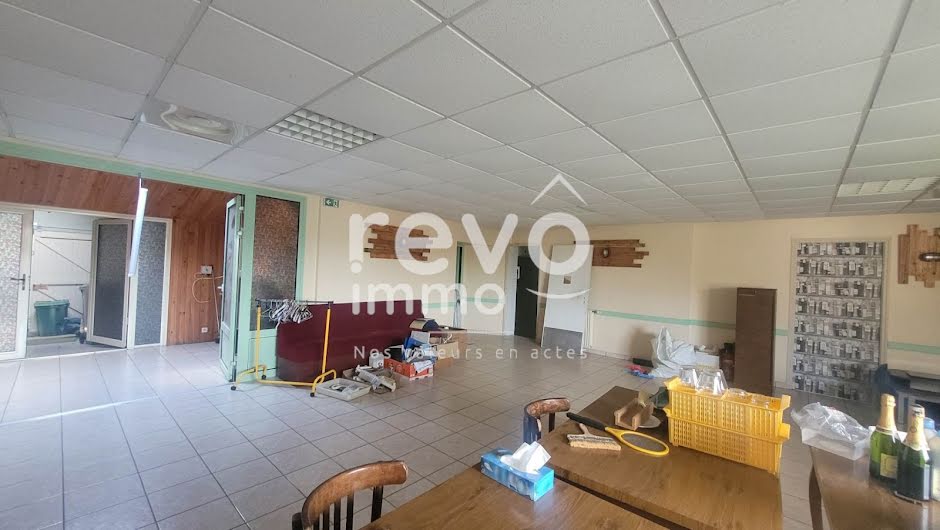 Vente maison  230 m² à Chanzeaux (49750), 97 000 €