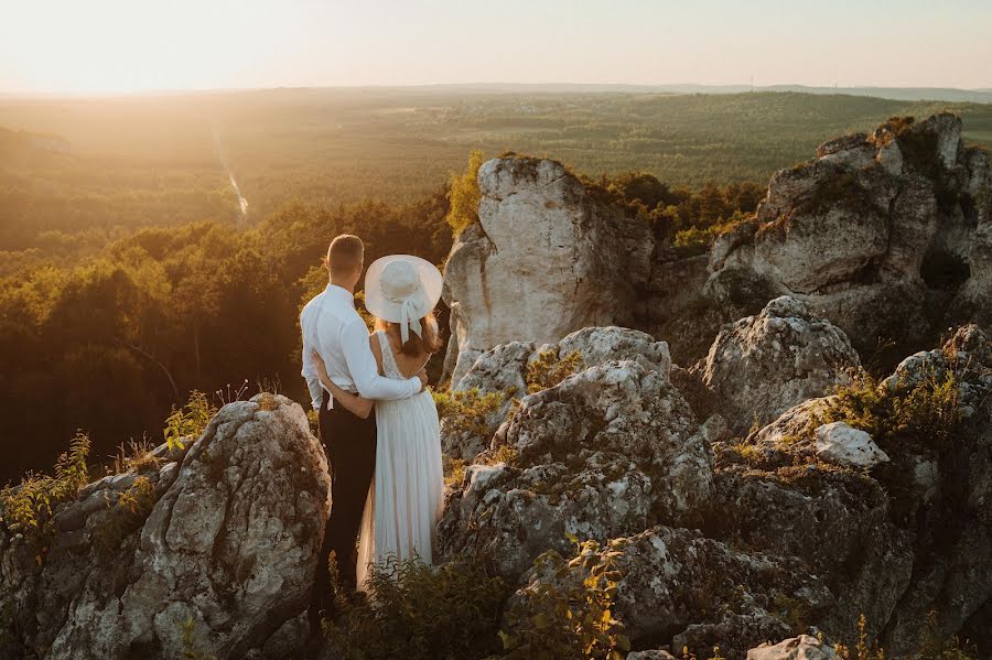 Fotograful de nuntă Krzysztof Szuba (szuba). Fotografia din 31 august 2022