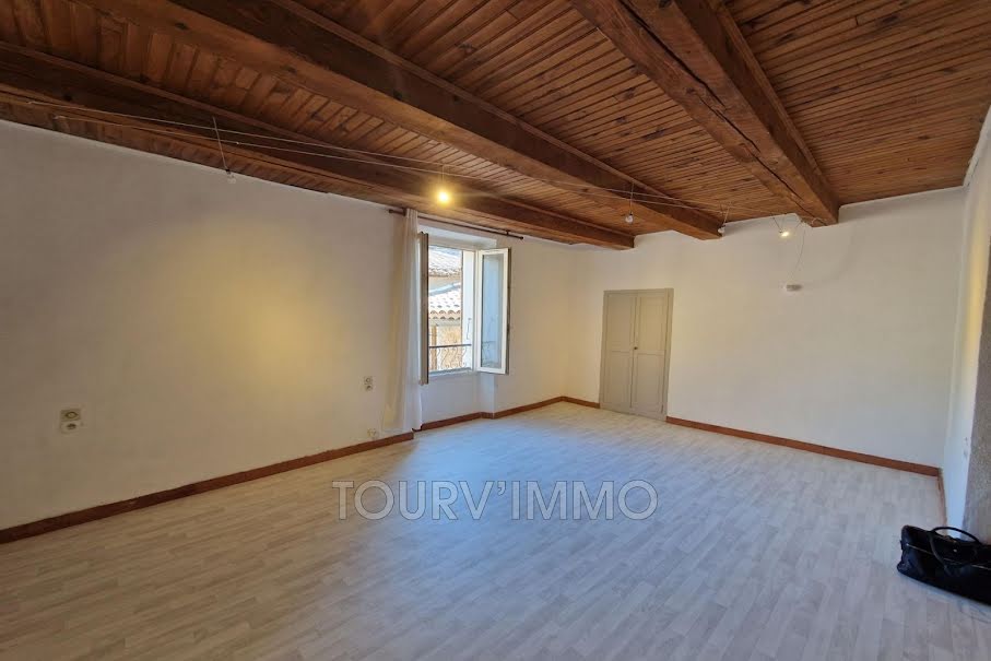 Vente appartement 2 pièces 47 m² à Tourves (83170), 85 000 €