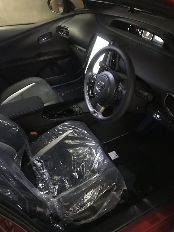 プリウスPHVのありんこさんが投稿したカスタム事例の投稿画像4枚目