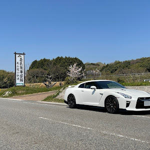 NISSAN GT-R R35