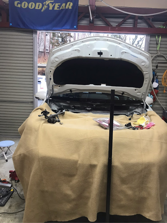 プリウスαのRECARO・プリウスα・足回り交換に関するカスタム事例の投稿画像4枚目