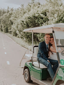 Wedding photographer Evgeniya Kharina (clubphotojen). Photo of 9 September 2018