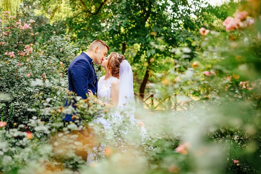 Wedding photographer Darina Valuyskaya (vdarina). Photo of 18 September 2018