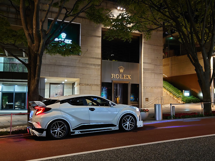 C-HRのROWEN・discover_ct・闇活・都心をぐるぐる・いいねとコメント感謝しております🙇に関するカスタム事例の投稿画像13枚目