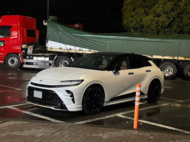 クラウンスポーツのK's factoryさんが投稿したカスタム事例の投稿画像1枚目