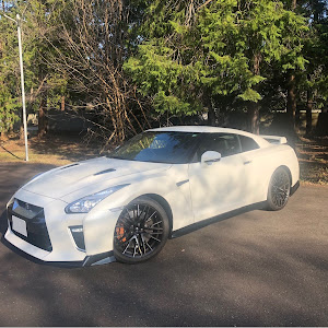 NISSAN GT-R R35