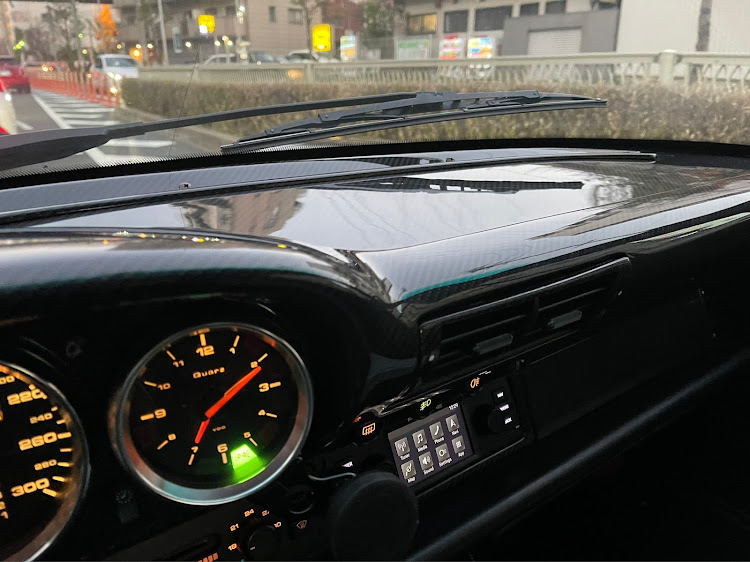911 クーペの空冷ポルシェ・993・カーボン・911・目指せPickUpCarsに関するカスタム事例の投稿画像3枚目