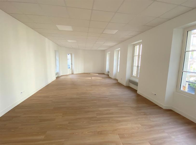 Location  locaux professionnels  154 m² à Paris 3ème (75003), 6 594 €