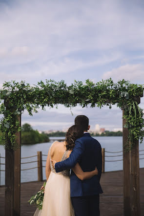 Fotógrafo de casamento Evgeniy Potorochin (100th). Foto de 27 de outubro 2019