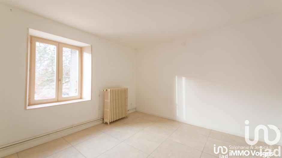 Vente maison  210 m² à Xertigny (88220), 160 000 €