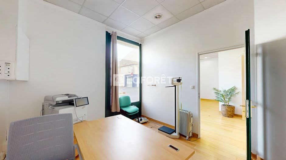 Location  locaux professionnels  15 m² à Rochefort (17300), 379 €