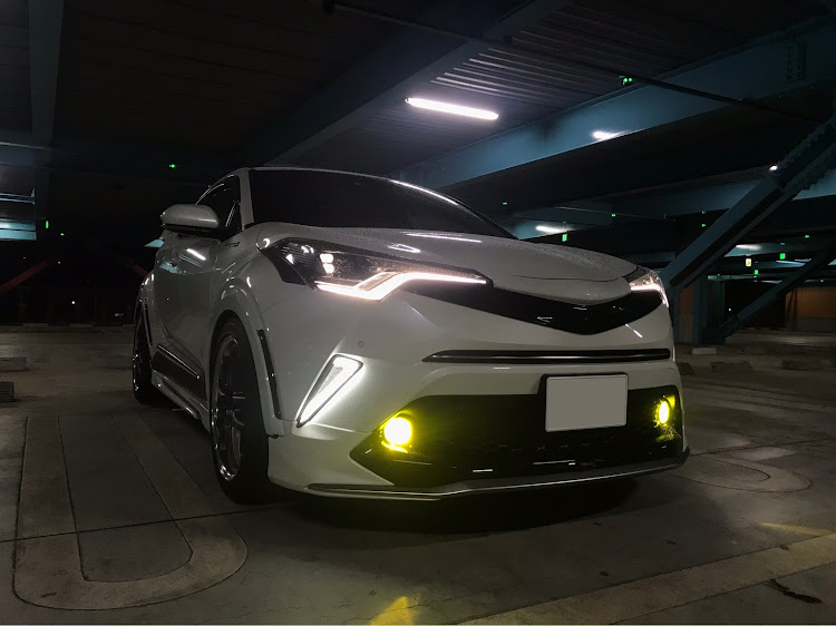 C-HRの足回り・マフラー紹介・立体駐車場・映画レイトショーに関するカスタム事例の投稿画像2枚目