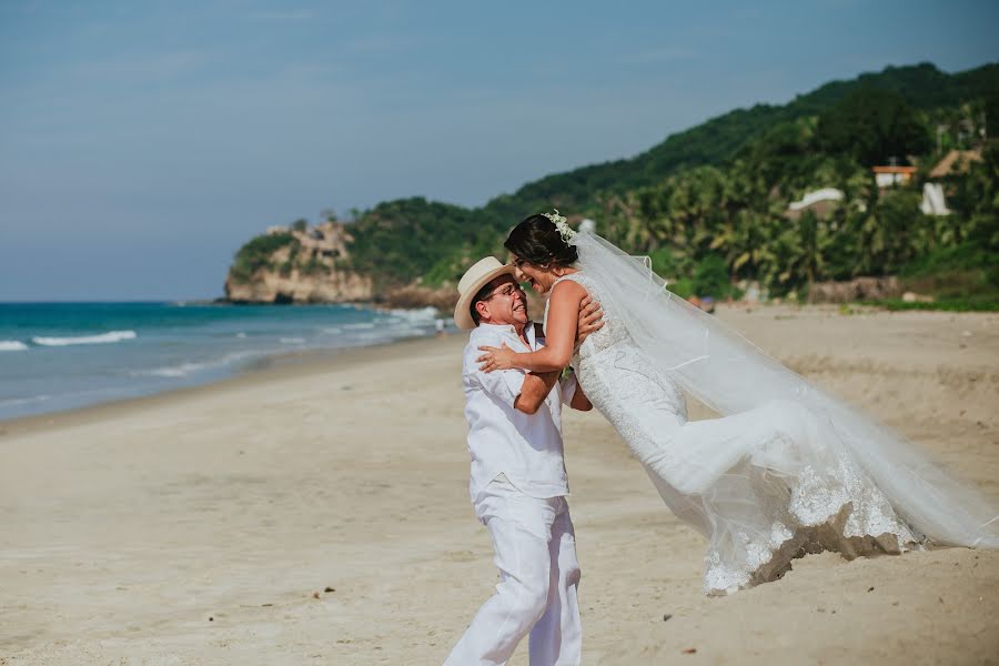 Fotógrafo de casamento Estefanía Delgado (estefy2425). Foto de 22 de janeiro 2019