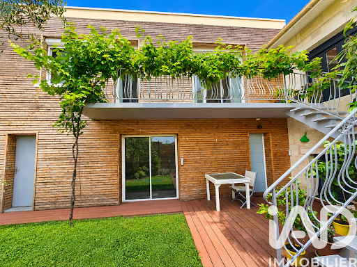 House with pool and terrace 4