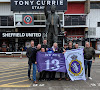 📷 Eerste stap richting mooie verbroedering? Beerschot-fans geven alles tijdens promotiematch Sheffield United