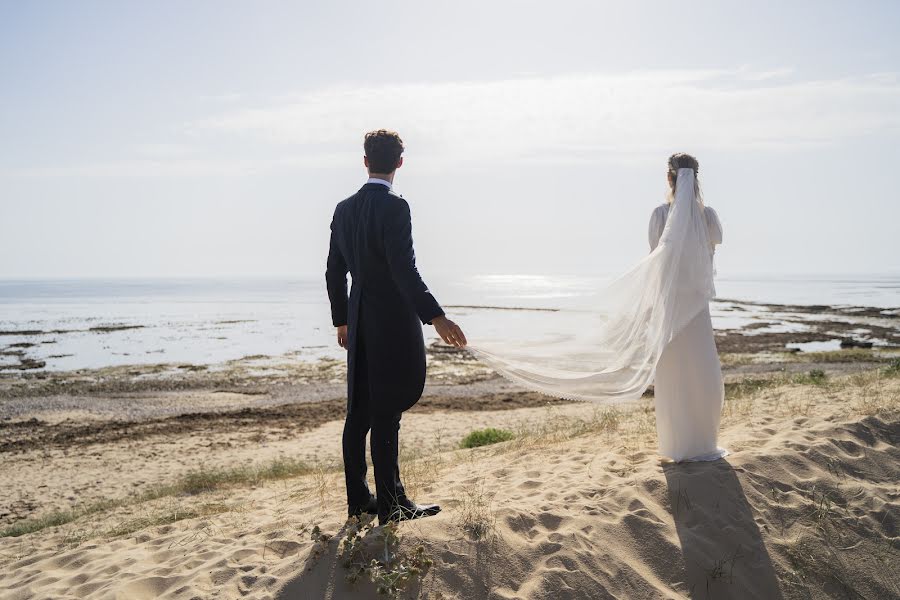 Fotografo di matrimoni Manon Rolland (manonrolland15). Foto del 12 settembre 2023