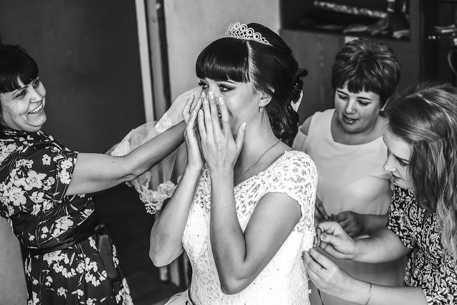 Wedding photographer Alena Shemyakova (elenshemyakova). Photo of 6 June 2018