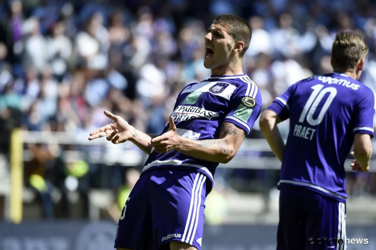 Mitrovic lijkt nu toch echt op weg naar Engeland