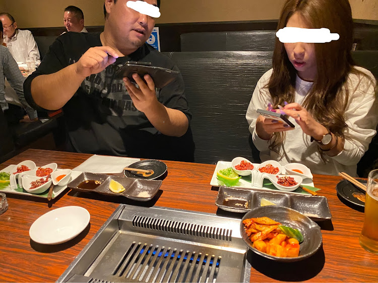 アルファードの大人シンプルスタイル・ツラと低さの両立・久しぶりの焼肉・お店の人に、誰ですか？🤣・まだまだ、進化したいね。に関するカスタム事例の投稿画像2枚目
