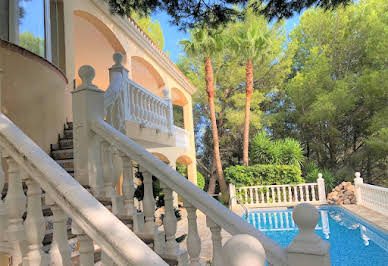 House with pool and terrace 2