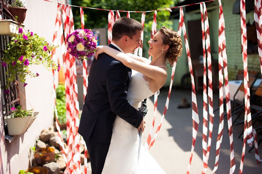 Fotógrafo de casamento Vladimir Sagalo (sagalo). Foto de 14 de julho 2014