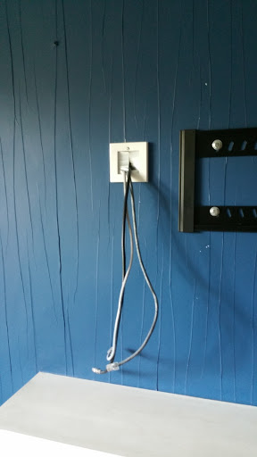 Brush plate. With Coax and two data cables 