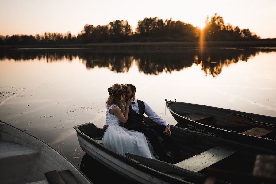 Photographe de mariage Strzelcy Wyborowi (strzelcywyborowi). Photo du 12 décembre 2019