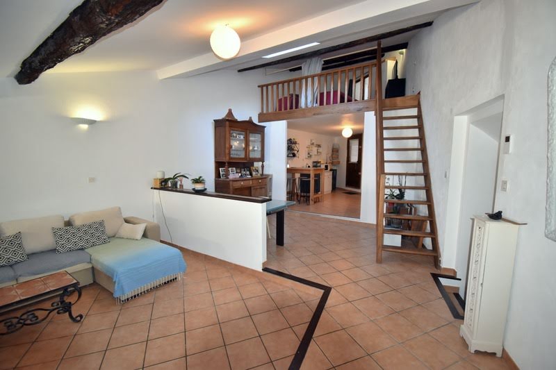 Vente appartement 4 pièces 113 m² à Digne-les-Bains (04000), 133 000 €