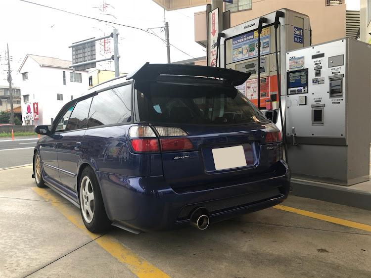 レガシィツーリングワゴンのドライブ・ガソリンスタンド・ガソスタは盛れるに関するカスタム事例の投稿画像2枚目