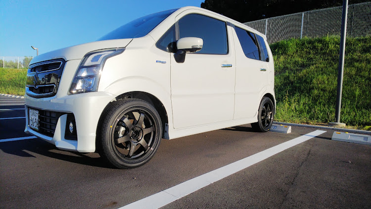 ワゴンRスティングレーのRAYS・VOLKRACING・TE37ソニック・ワゴンRスティングレー・鍛造に関するカスタム事例の投稿画像1枚目