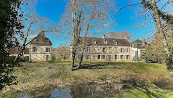 château à Joigny (89)