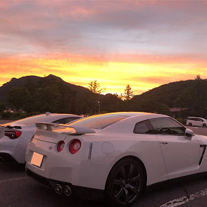 NISSAN GT-R R35