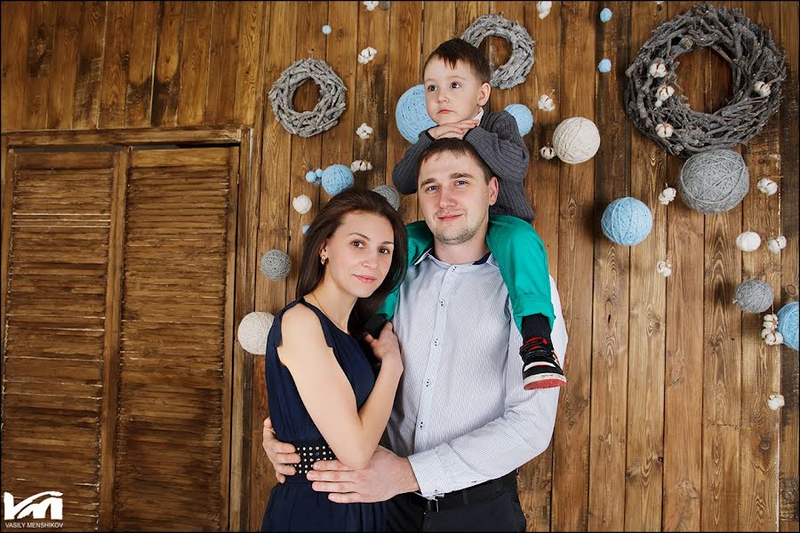 Photographe de mariage Vasiliy Menshikov (menshikov). Photo du 18 mars 2015