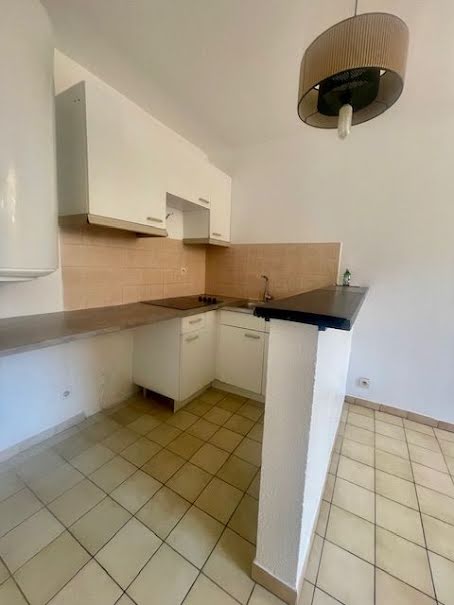 Vente appartement 1 pièce 26 m² à Chilly-Mazarin (91380), 115 000 €