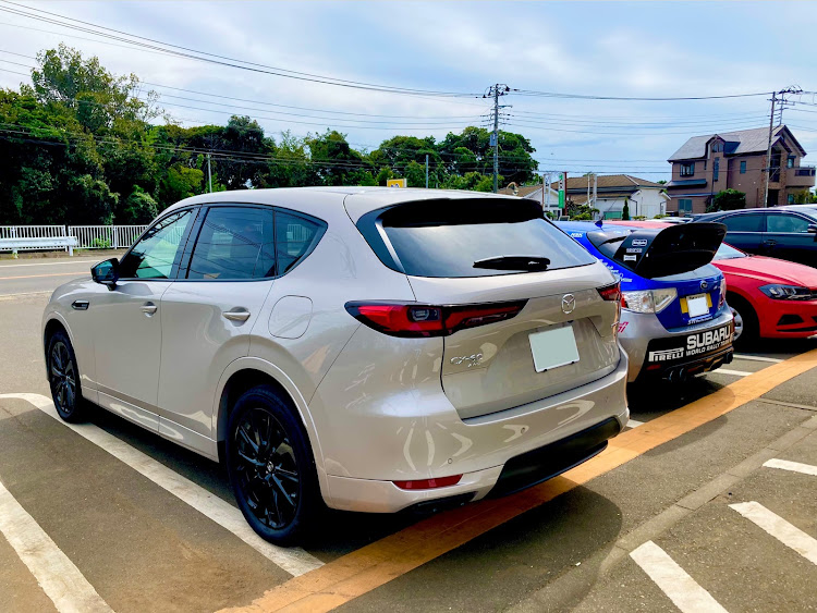 CX-60のプラチナクォーツメタリックに関するカスタム事例の投稿画像1枚目
