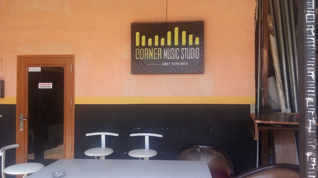 Corner Music Studio