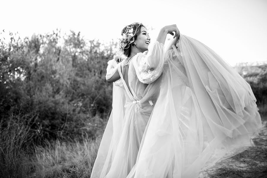 Fotógrafo de casamento Maksim Lobikov (maximlobikov). Foto de 27 de novembro 2017