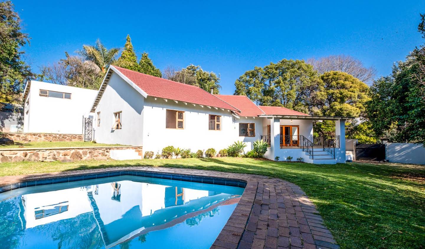 House with pool and garden Randburg