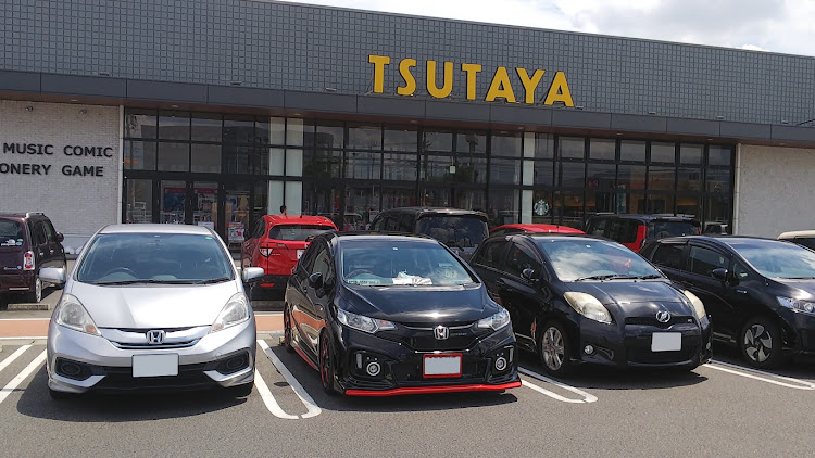フィットのドライブ・コナン・ドライブソング・黒×赤に関するカスタム事例の投稿画像1枚目