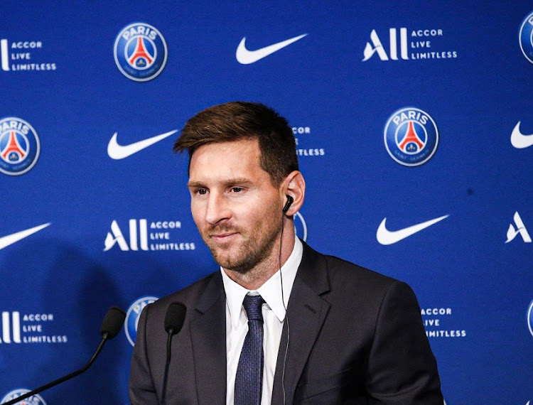 Lionel Messi arrives in Paris to join Paris St Germain.