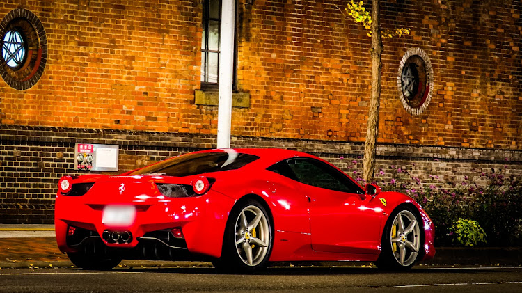 RCZのフェラーリ 458イタリア・ランボルギーニ アヴェンタドール・ポルシェ911GT3・恥ずかしながらのRCZに関するカスタム事例の投稿画像3枚目