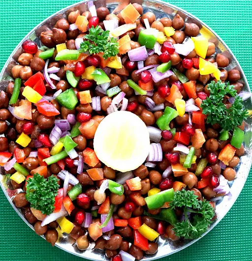 Healthy Chana Masala Salad