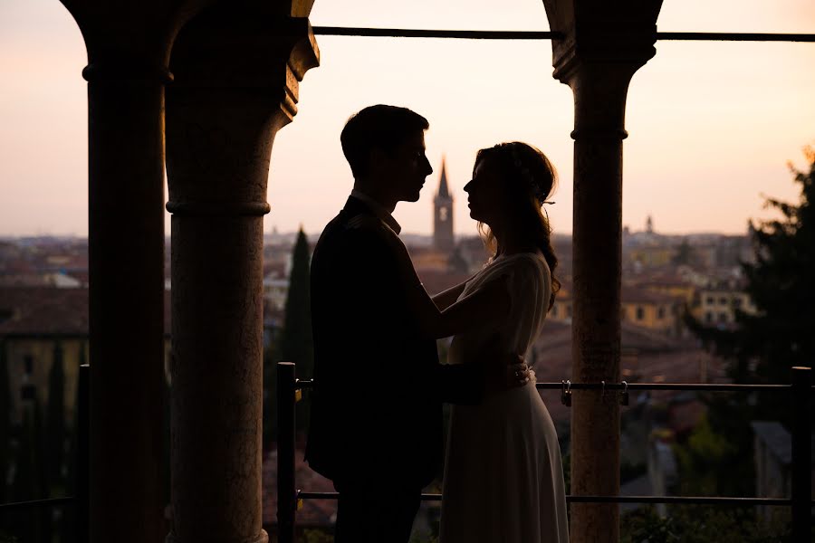 Fotógrafo de casamento Taya Kopeykina (tvkopeikina). Foto de 14 de dezembro 2017