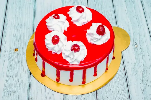 Vanilla Strawberry Cake